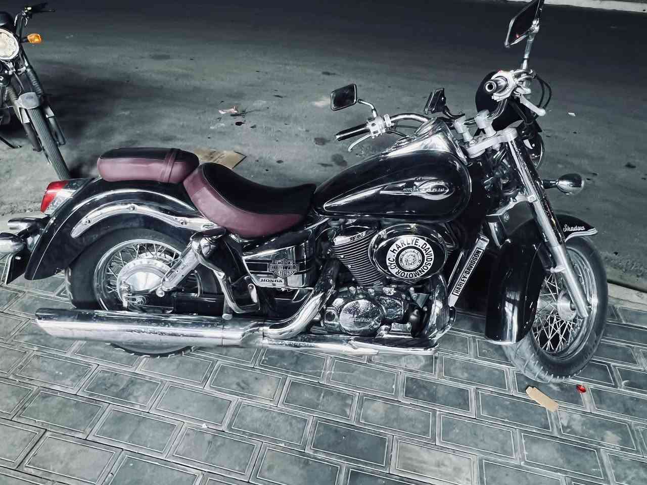 سلام عليكم هونده شادو ٤٠٠رقم كربلاء مديل ٢٠٠٢سعر ٢٦وبيها مجال مابيها نقص دراجه حلوه نضيفه مكانها كربلاء حي الرساله ‭‬ ‭***********‬
