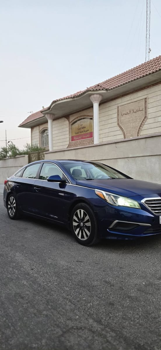 سوناتا 2017 أمريكي - للبيع 🚗
@إشارة ​المواصفات والتفاصيل:
​الموديل: 2017
​حادث طرف جاملغ الايمن والبنيد
​المحرك 2400 ممتازات جداً وخير من الله 💯
​التبريد: ثلج ما شاء الله ❄️
​السيارة جاهزة من كلشي وما تحتاج أي مصاريف.
​💰 السعر:108
رقم اسليمانيه هزه ورقم جديد
وكاله تحويل ابي وقت 
​📍 المكان البصره
📞 للتواصل ***********
