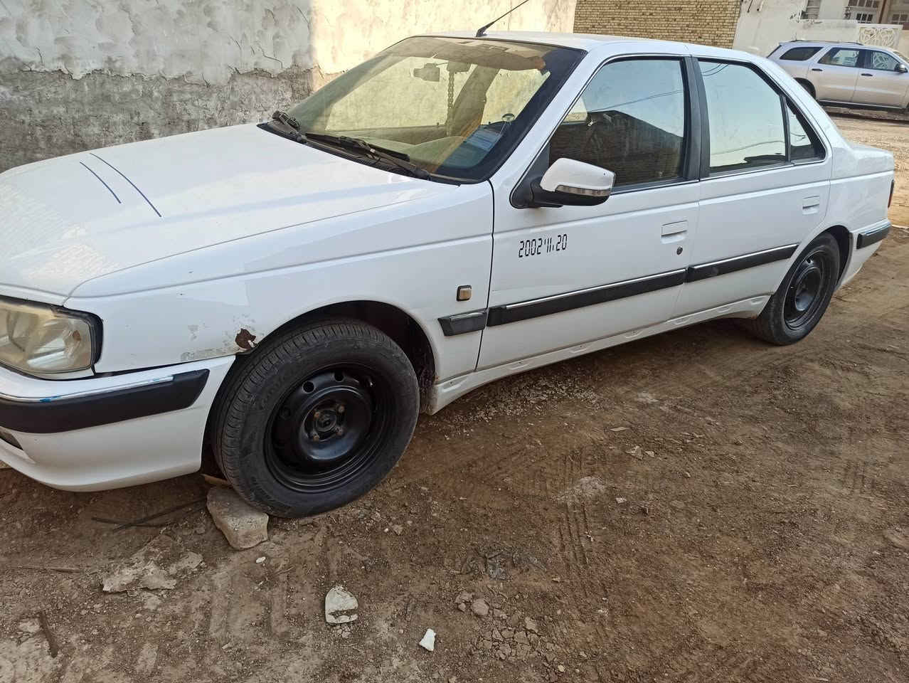 موديل 20 رقم واسط بيه ضربه بل جاملغ الخلفي
تبريد ثلج مكينه بيه دخان
 
مكاني كوت الخاجيه 

سعره 55 وبيها مجال 

***********
