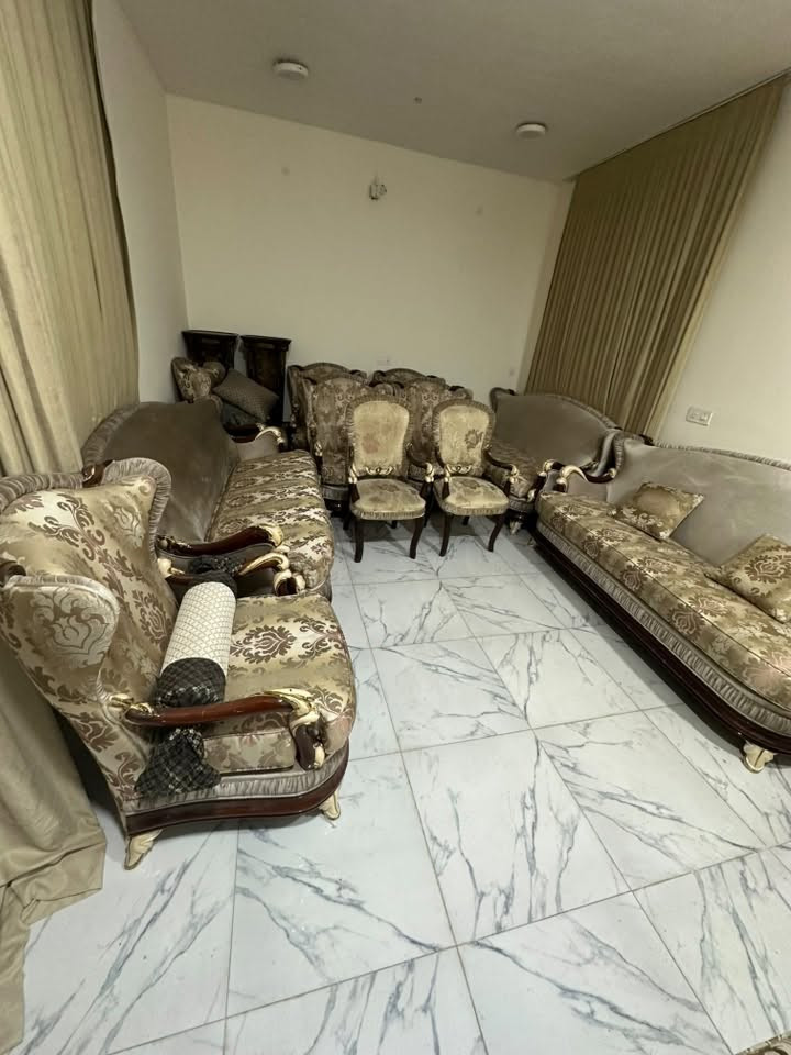 سعر التخم ٧٠٠ الف
***********
