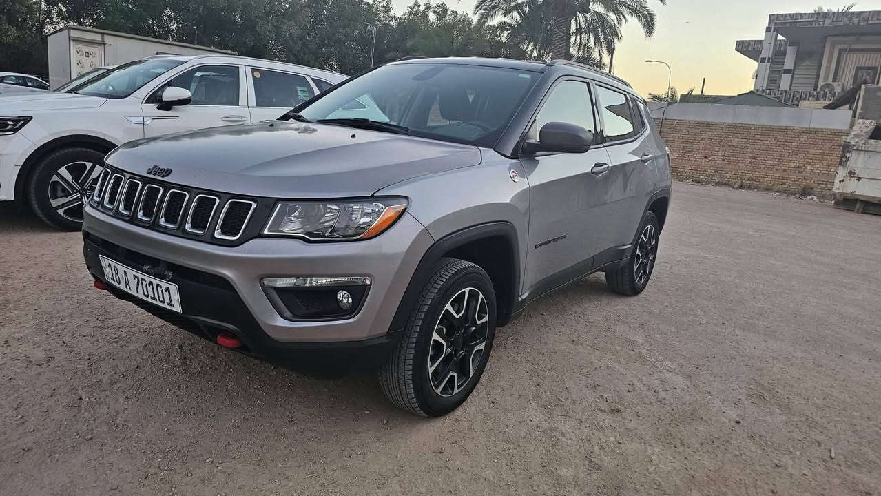 🚗 جيب كومباس تريل هوك (Jeep Compass Trailhawk) موديل 2020 للبيع
اللون: سلفر تو كلر (Silver Two-Color)
​المحرك: 2400 سي سي (2.4L) - 4 سلندر
​المسافة المقطوعة : 72,000 كم فقط
​اللوحة : بابل، خصوصي (السيارة باسمي)
​الصبغ/الأجزاء المطلية: قطعة واحدة فقط
الحادث : سطحي + صور الحادث مرفقة بالمنشور
​الداخلية: مقاعد نصف جلد (عدد المقاعد: 5)
​الموقع: السماوة
​💰 السعر: ​145$
​📞 للاستفسار والتواصل: ***********
