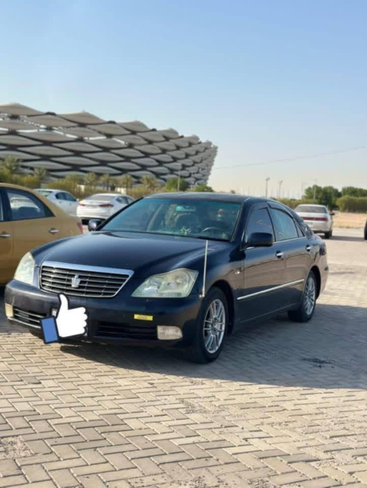 السلام عليكم شاهينا محرك سته سلندر جاهزه وتبريد وخمس بصمات كير مكينه بالجيس للبيع اومرواس بملكه راس براس اوللبيع السعر 45 وبيه مجال واسط اللون حبري الرقم والسنويه شمالي ***********
