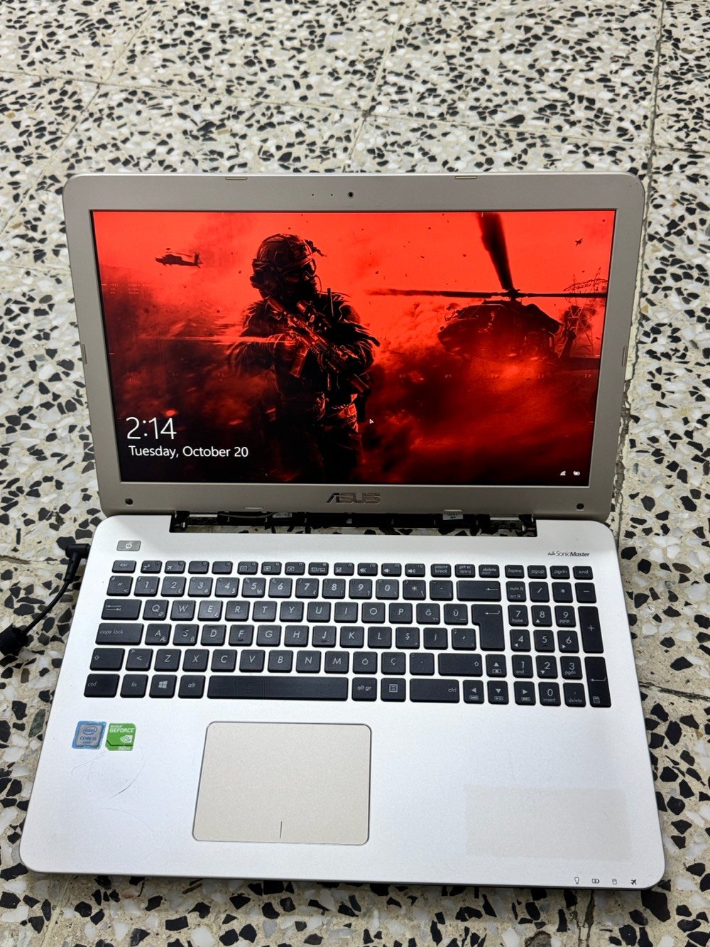 i5 جيل سادس • 940MX ٢GB • SSD سامسونج ٢٥٠GB