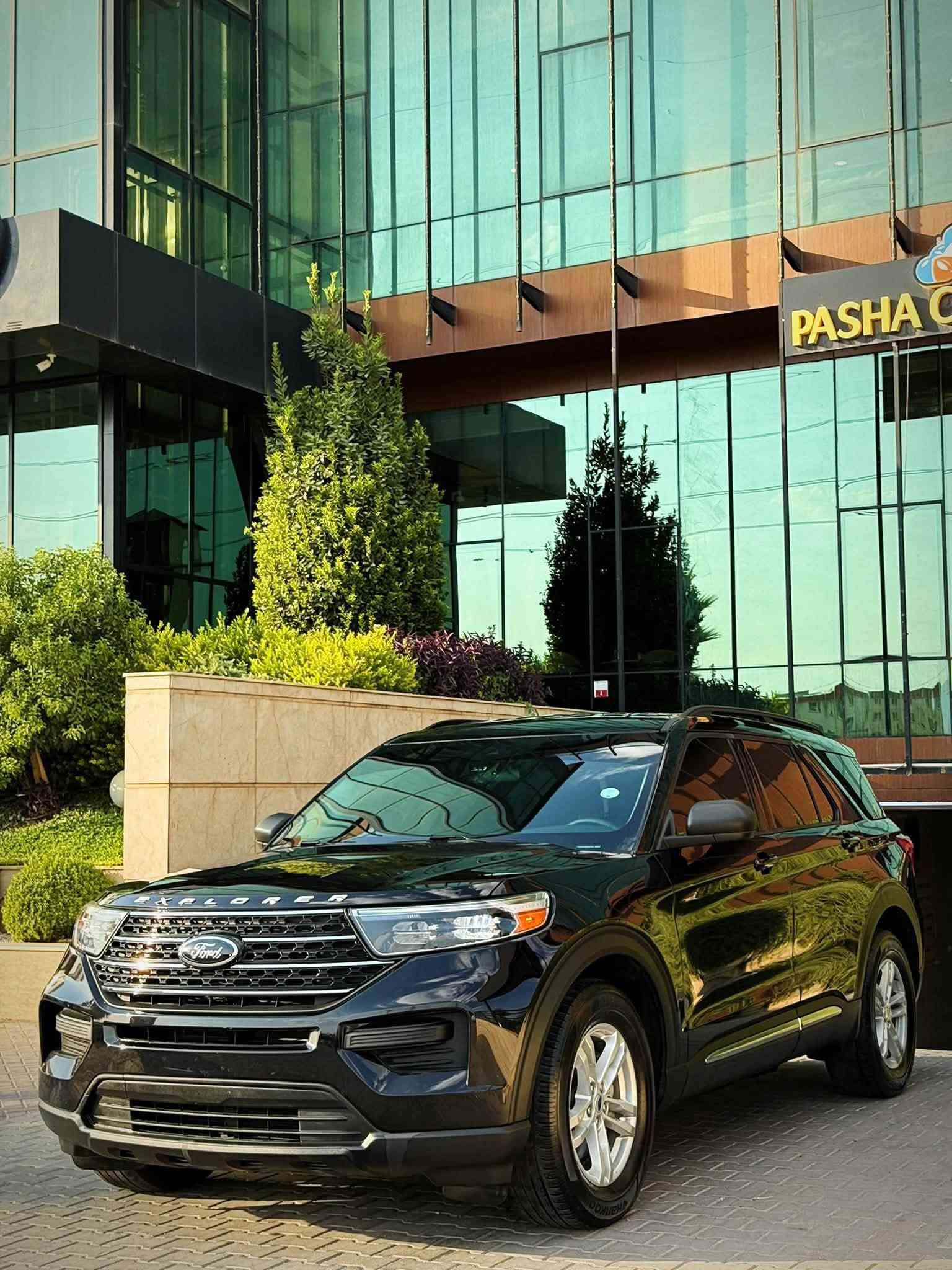 السلام عليكم  
للبيع فقط
‏FORD EXPLORER 2024
مواصفات XLT
- فول رادار سستم امامي جانبي خلفي
‎كاميرا خلفي حساسات خلفي 
‎بسمه تشغيل بسمه ابواب 
‎تشغيل عن بعد
‎صندق شفت كهرباء
‎- كشنات كهرباء كشنات هيتر  ستيرن هيتر
‎- شاحن لاسلكي 
لايتات ليدو زينون بكلايت ليد
‎ ستة وضعيات قيادة
‎محرك 4 سلندر 2.3 تيربو
‎- ماشيه 26 الف فقط  
‎- تدفئة كشنات وستيرن 
‎- كشنات منفصل VIP
‎7 راكب
تبريد مركزي
‎بدون قطره صبغ بدون تبديل 
شبر تعديل بارد من جملغ خلفي فقط
بدون رقم تترقم شمالي فقط اربيل سليماني دهوك
‎للاتصال والاستفسار اكثر 
***********📞
