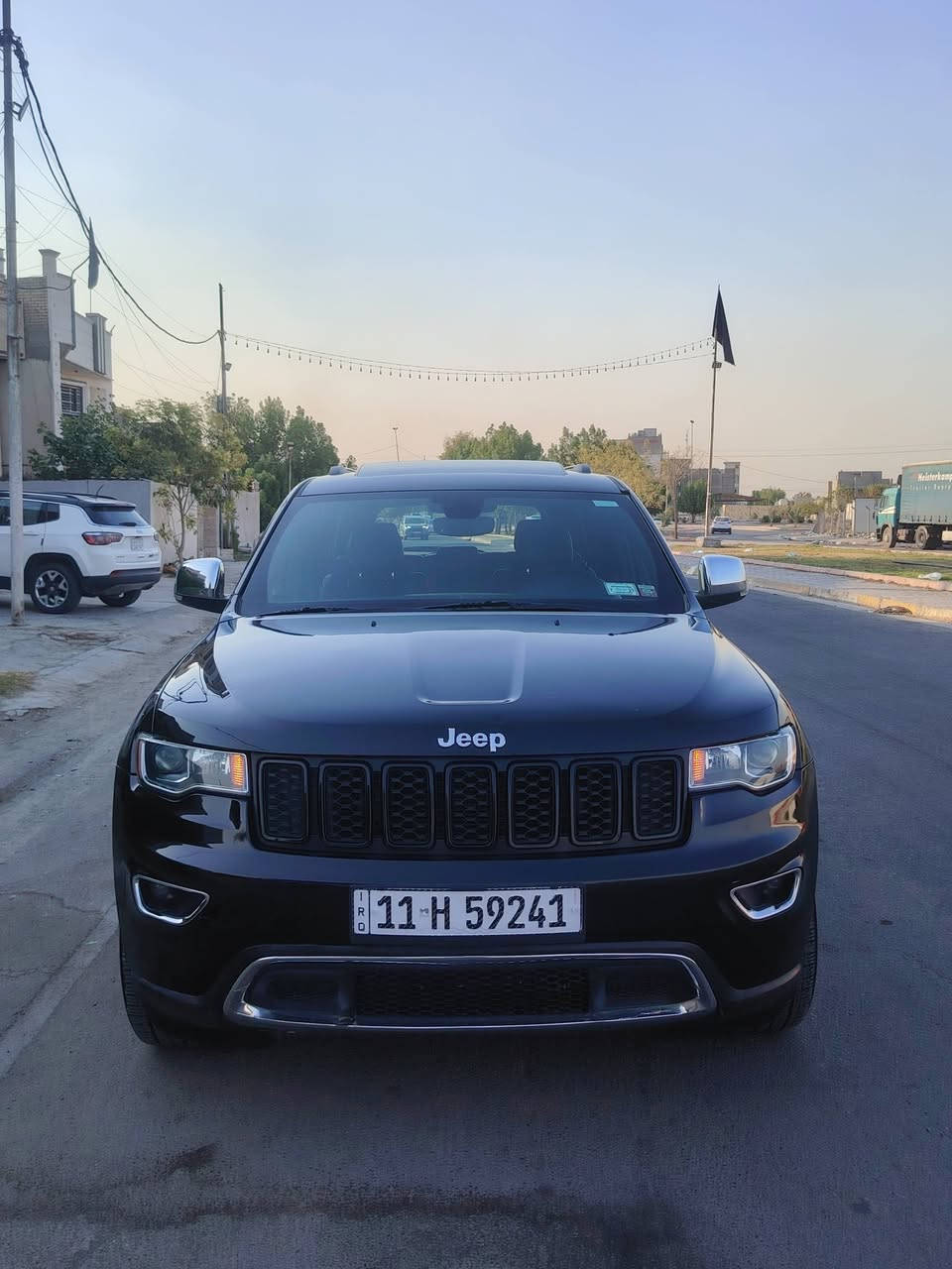 للبيع فقط بدون مراوس
جيب موديل 2019 لمتد    بدون ايرباك 
رقم بغداد حره
مكينه ٣٦٠٠ 
فوول مواصفات رادارات وكشنات خزن ميموري ستيرن كهرباء كشنات تدفئه وتبريد فول معروفه اللمتد 
كير مكينه حداديه كفاله السياره جديده كلش
حادثها موضح كدامكم بالصور الصبغ بيها 4 قطع
بدون دواخل بدون ايرباك
السياره جديده بمعنى الكلمه كشرها جديد
بالخير ع الياخذها سياره سعرها مناسب كلش 
مكان السياره بغداد شهداء السيديه

السعر 175 ورقه وبيها مجال قليل جداً

***********
