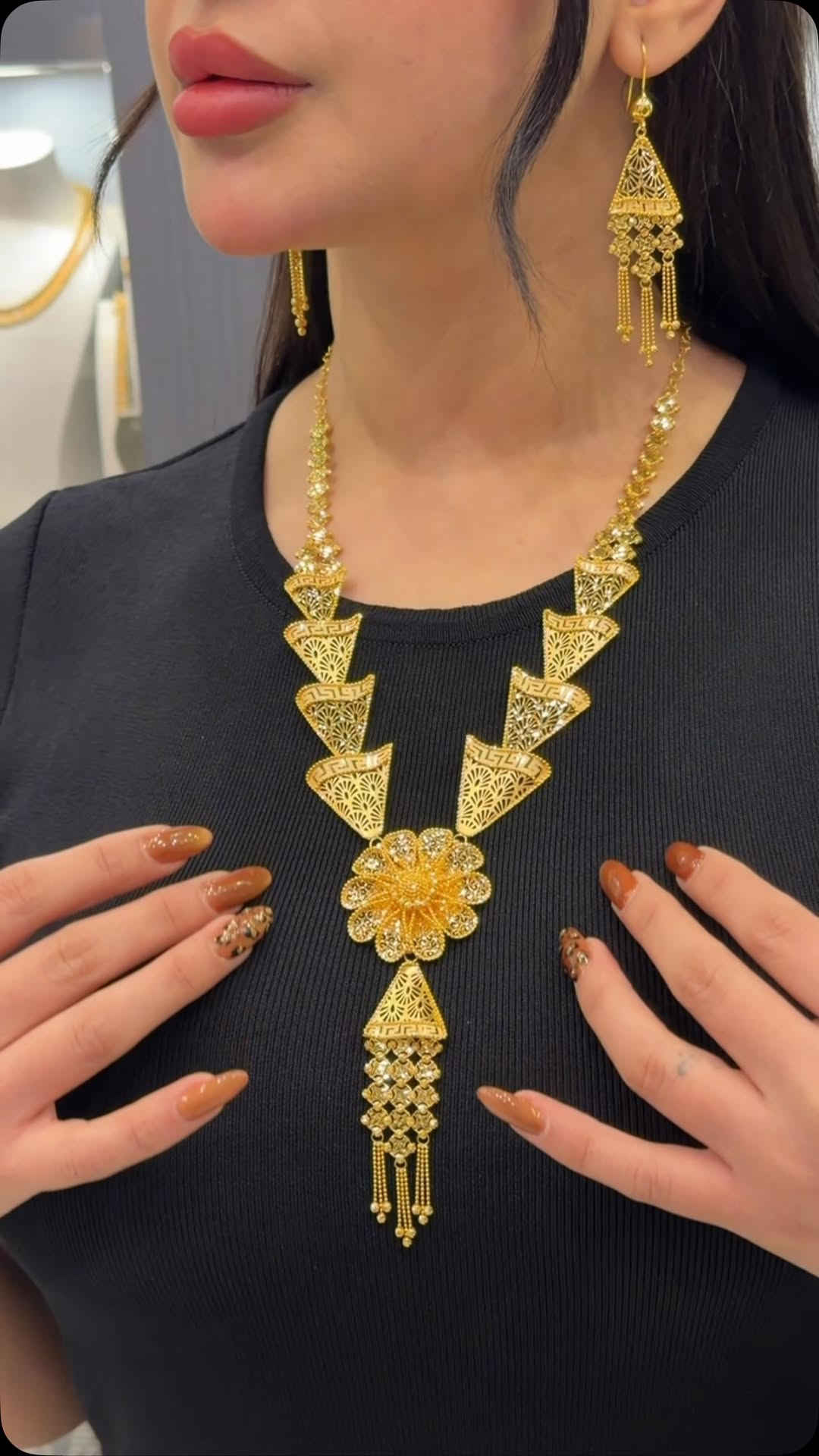 اكسسوارات • حجز • مراسلة