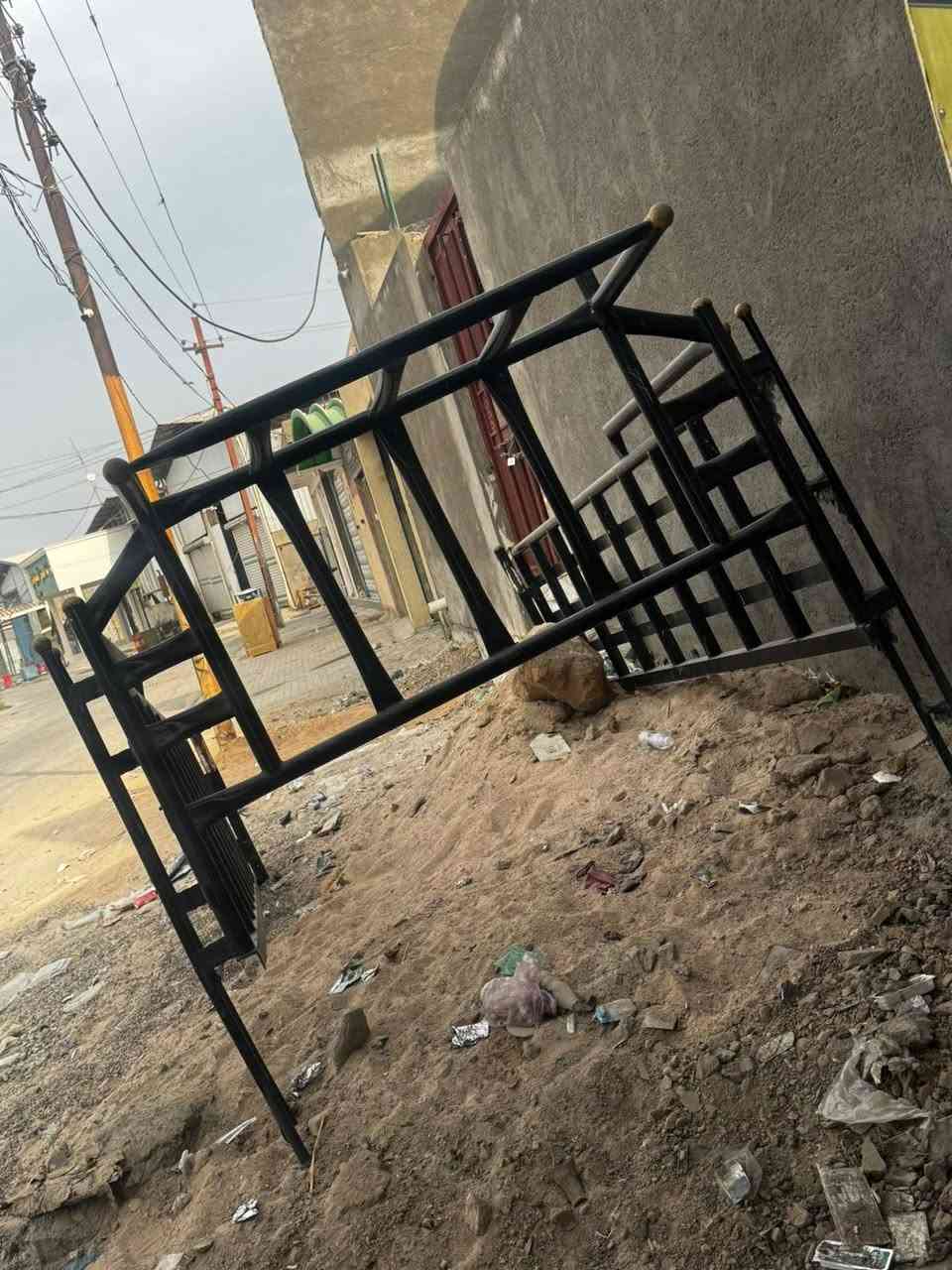 محجر نثيه • نجف مشخاب • مجال قليل