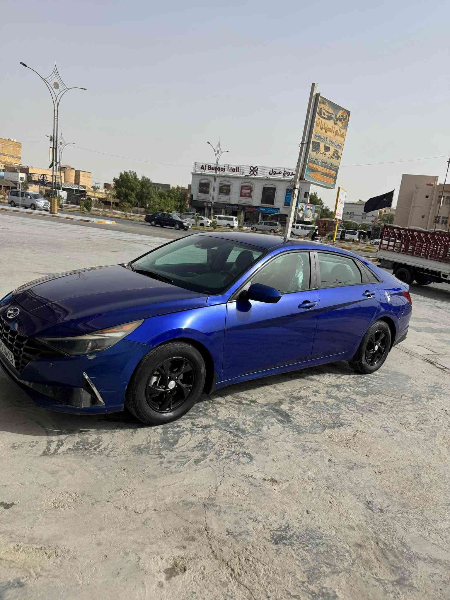 النترا 22 امريكي رقم مثنى انكليزي معوقين وكاله حاضر شكد ماتريد وكايل يسوي 
محرك 2000 دوش شرط بدون دوانص بانزين عادي
تبريد ثلج منظومه جديده
تخم تاير جديد 
حداديه 100% جاهزه من كلشي مابيها نقص 
بصمه تشغل عن بعد ويل كب رادر هواي مواصفات بعد
جاملغ وبنيد نفسهن مامبدلات وشويه بالهلال وطرف الباب
السعر 120$ مجال بسيط 
مكان السياره الناصريه 
*********** ناصرية, ذي قار
