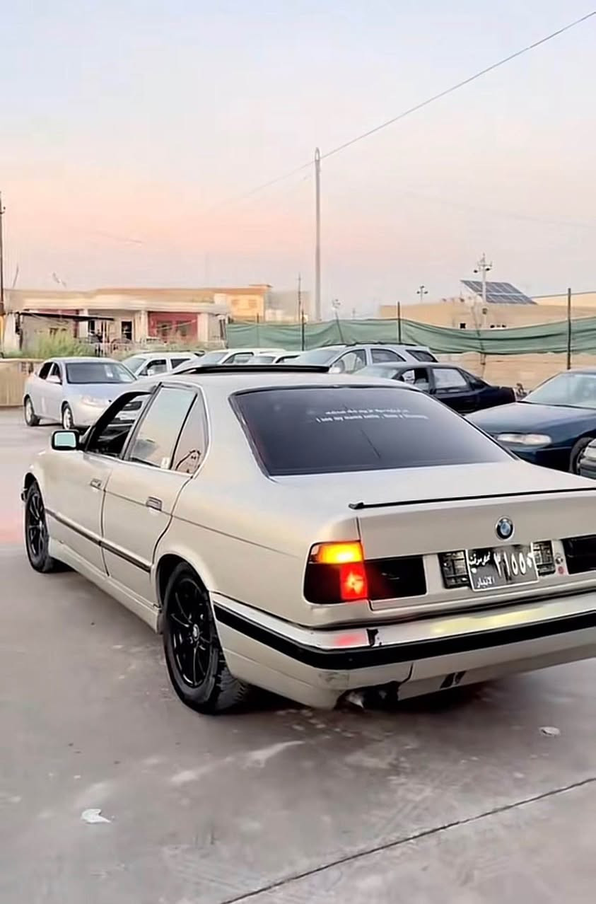بي ام دبليو • ١٩٩٢ • اوتوماتيك