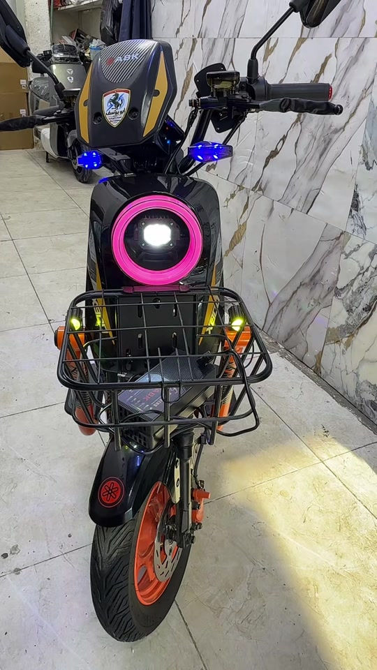 🎓🧑‍💼 للطلاب والموظفين… هذا العرض إلكم! 🛵⚡ وفرنالكم في معرض أبو يوسف للدراجات الكهربائية مجموعة من أفضل أنواع الدراجات الكهربائية 🚀 ✅ نوعية ممتازة ✅ جودة عالية ✅ خيارات متعددة ✅ أسعار مناسبة ✅ مناسبة للطلاب والموظفين والاستخدام اليومي 📍 العنوان: بغداد – الأعظمية – شارع 20 – قرب جامع نشمية 📞 للاستفسار: *********** معرض أبو يوسف للدراجات الكهربائية ⚡ اختار دراجتك وخلي مشاويرك أسهل وأوفر 🛵🔥 #دراجة_شحن #دراجات_كهربائية #دراجات_طلاب #دراجات_كهربائية_العراق #معرض_ابو_يوسف

