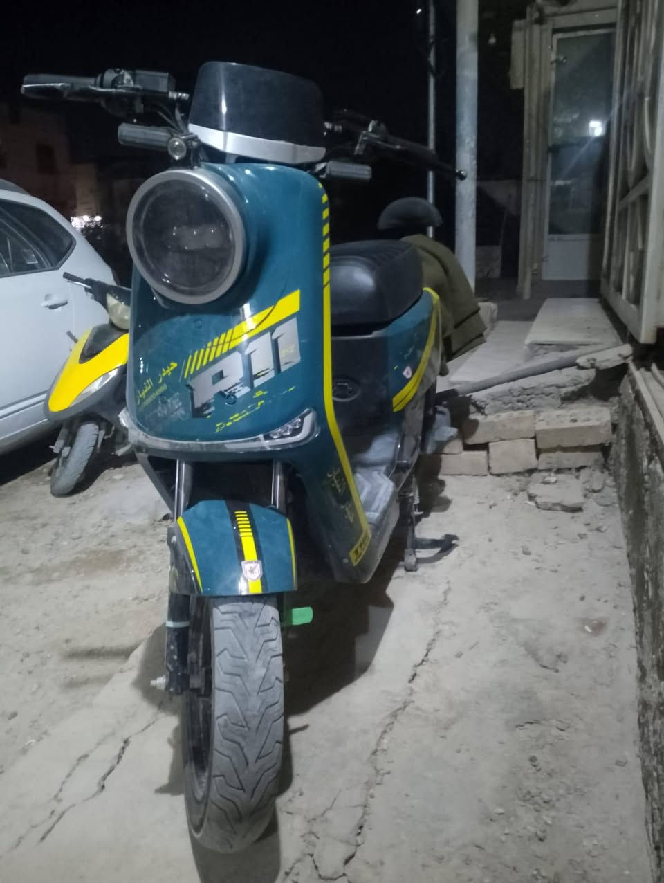 باسكل شحن
نوع R11فوول مواصفات
خمس بطاريات الكبار وحدع منهن منفوخه 
سعر الباسكل 400 كلشي جديد بيي 
ممكاني كربلاء حي العباس 
رقم الهاتف ***********

