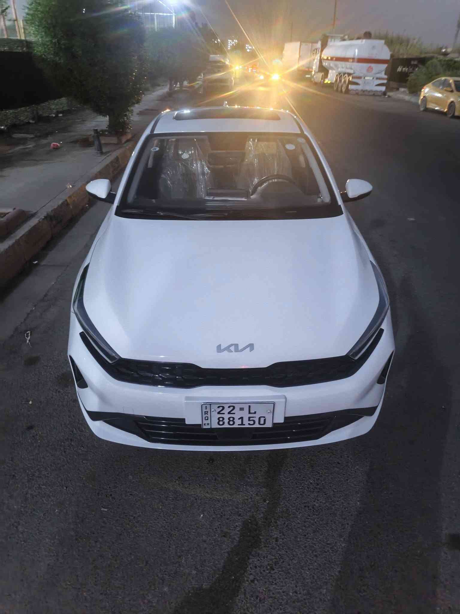 🚘 كيا K3 3 فول مواصفات – موديل2022 

✨ فل كامل المواصفات
🔑 بصمة وتشغيل زر
🌬️ فتحة تبريد
❄️السلام عليكم 

كيا ثري 3 فول موصفات بصمة فتحة تبريد قطعتين كفالة عامة تكييف ممتاز
🪑 داخلية مرتبة ونظيفة
🛞 جنوط
📱 شاشة ومواصفات حديثة
🔒 أنظمة أمان وحماية
🧰 كفالة عامة

📌 السيارة نظيفة جداً وحالتها ممتازة، جاهزة للاستخدام بدون أي نقص.

💰 السعر: [135]
📍 الموقع: [ بغداد ]
📞 للتواصل والاستفسار: [***********]
