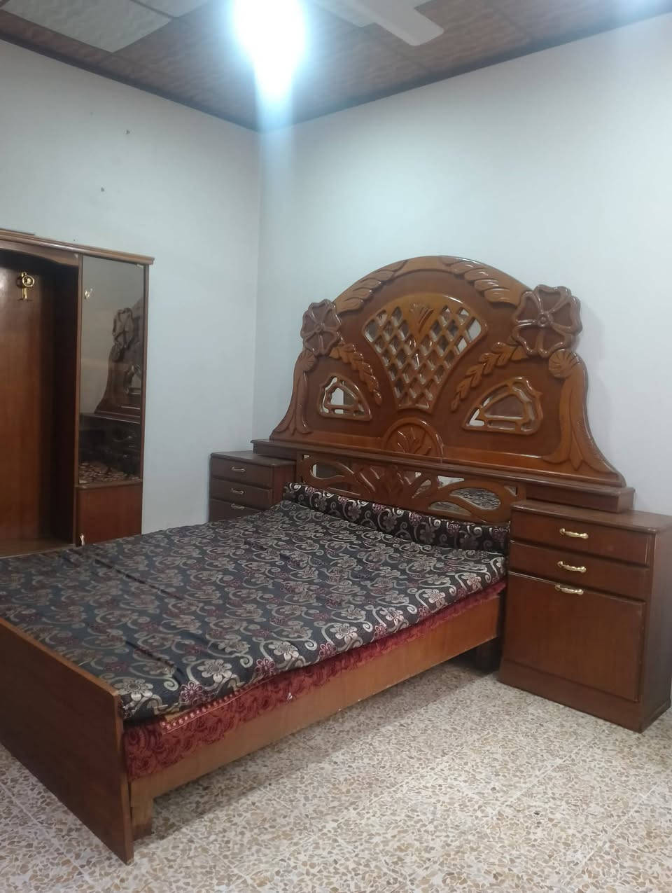 ملحق غرفة نوم للبيع الموصل الايسر.***********

