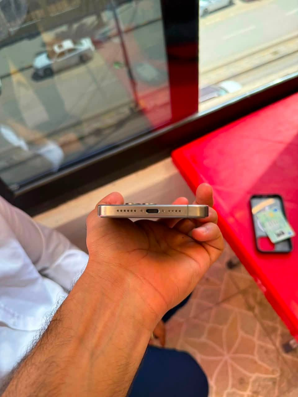 ايفون 15برو ماكس

بطاريه80 

ذاكره 256

تلفون دبل خط za

كامل ملحقاته كارتونه مالته 

التلفون ما داخل صيانه فقط الفطر الي بظهر
تواصل واتساب فقط ***********
