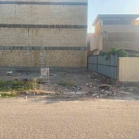 للبيع قطعة ارض مقابل الحديقه  بصف الركن صفحة الركن مبيوعه تباع بالكامل...
