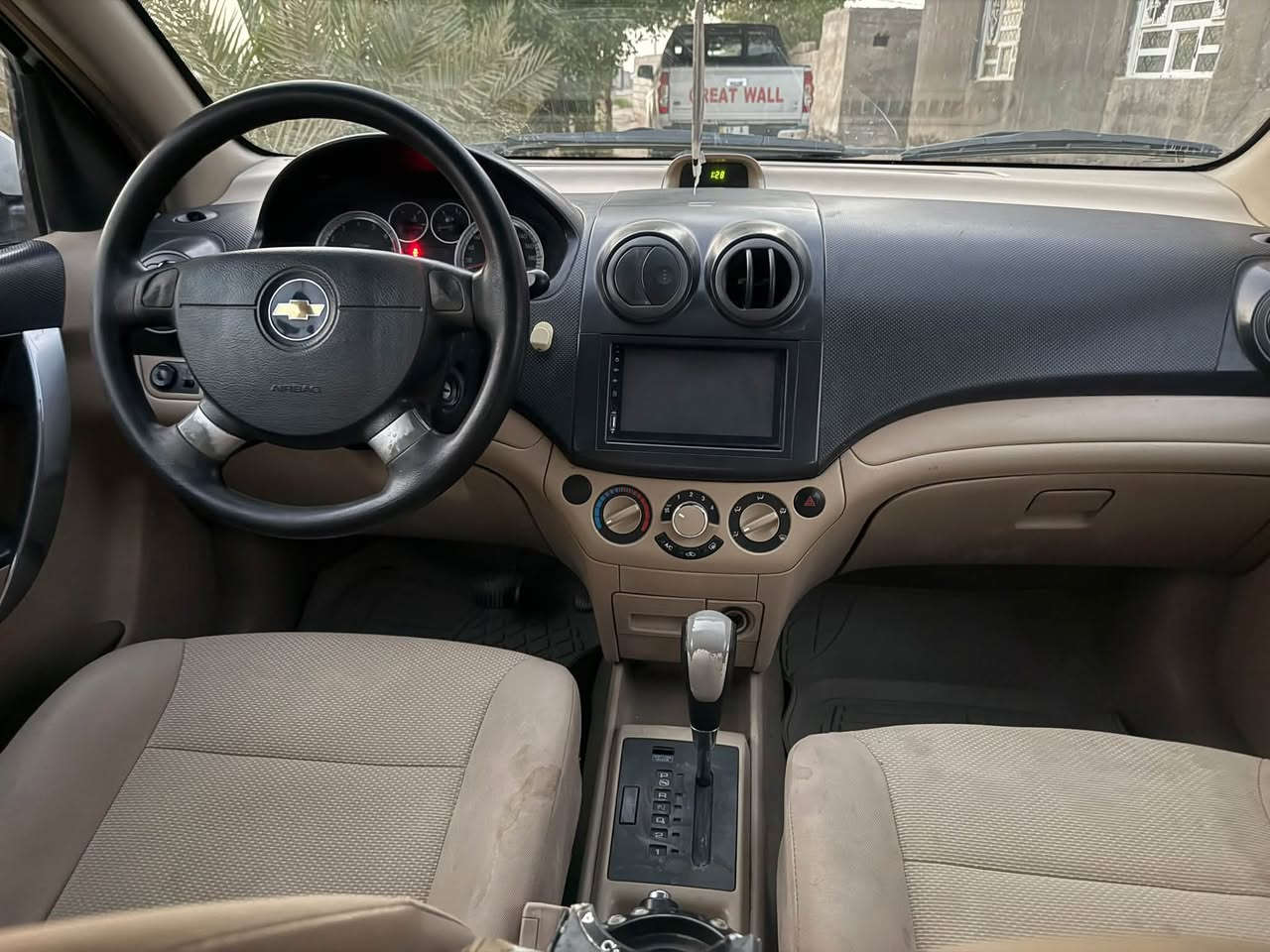 السلام عليكم افيو موديل 16خليجي   مسكر  محرك 1600 كفاله من اي ضربه  عابره بيه جاملغ  وجنطه كير محرك حداديه تخم تاير تبريد ثلج   سنويه لل 31 بسمي السعر 72 وبيهه مجال للشراي مكان السياره سماوه  الكرامه. ***********  للاستفسار
