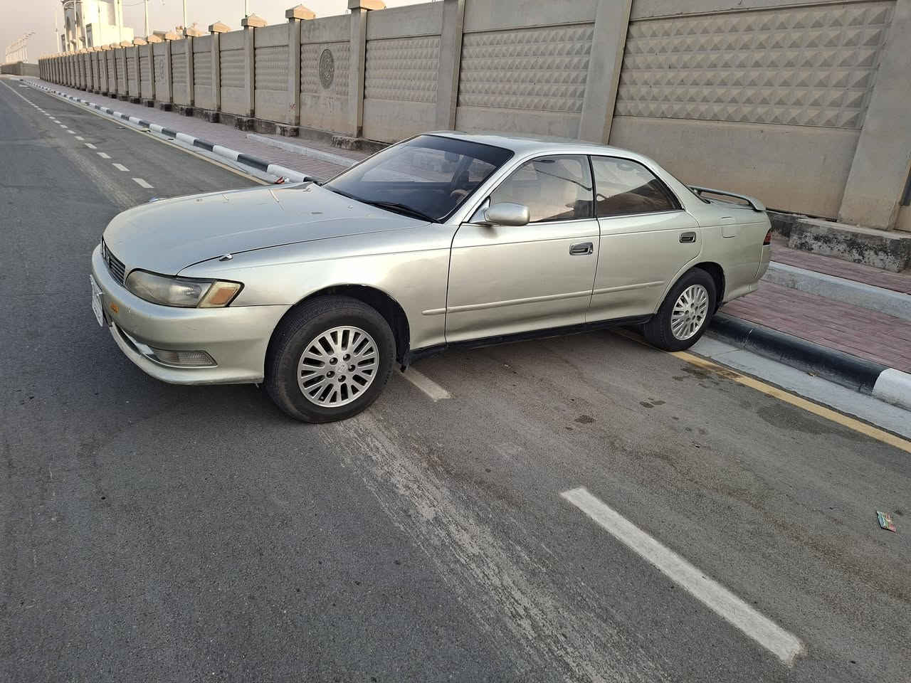 سلام عليكم سياره مارك 2 
 موديل 92 
  مكفوله من عيب شرعي الكص ونقل جثه 
راعيهه بكربلاء 
السعر 45 
 ***********
