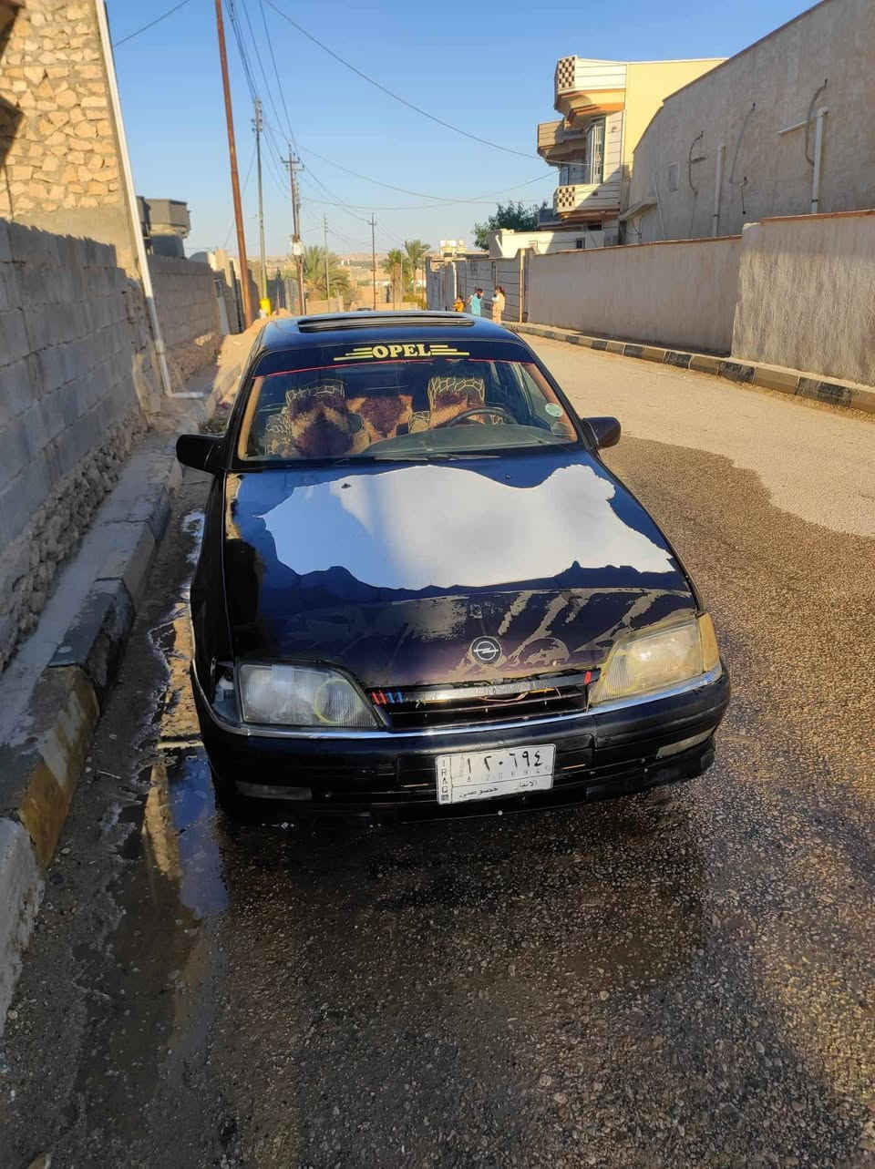 السلام عليكم / اوبل اوميكا للبيع
السيارة موديل 1991 رقم الانبار وكير عادي محرك 2000 . السيارة جاهزة كير و محرك 💯 . 
السعر / 18 ورقة بالنقد . وترهم مراوس بسني وانطي فرق حسب الاتفاق . وترهم ايضا بالاقساط او بالمدة للمضبوط فقط . 
للتواصل / الخاص مفتوح او الاتصال على الرقم التالي : ***********
***********
