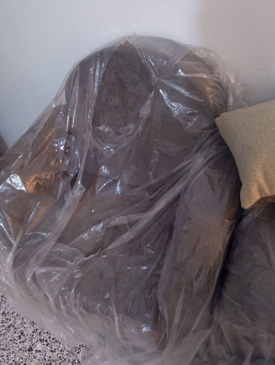 سلام عليكم تخم جديد ما مستعمل نهايي ماخذه 600ابيعه500لعرض السفر لهاتف ***********لعنوان زعفرانيه
