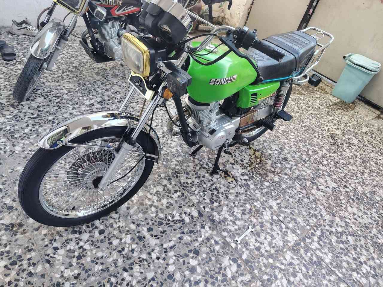 سونك مديل ٢٥ كفاله عامه ٦٥٠ وبيها مجال بغداد الشعله الخطيب الزراعي ***********
