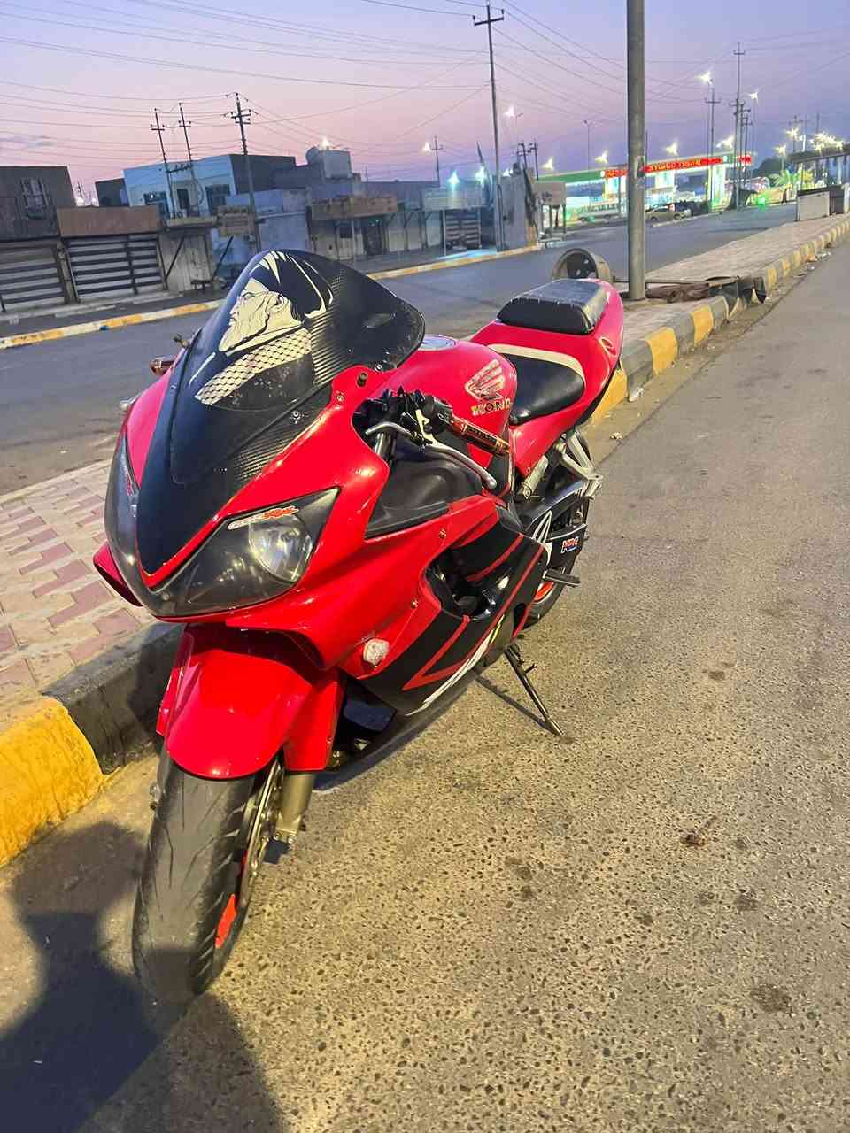 بطح CBRF4i600 مكينه مامفتوحه ضفيره وكهربائيات مكفوله وشغاله كير مكفول  الدراجه بيهه اوراق عليهه ادامه جديده بلكات ونوزلات وغيرهن دراجه ماتشتغل عقلهه محترگ سعر تصليحه 150 الف مكان الدراجه العماره في المركز سعر الدراجه 22 ورقه وبيهه مجال كلش قليل للأستفسار اكثر الاتصال على الرقم يتوفر بس فقط واتساب ***********
