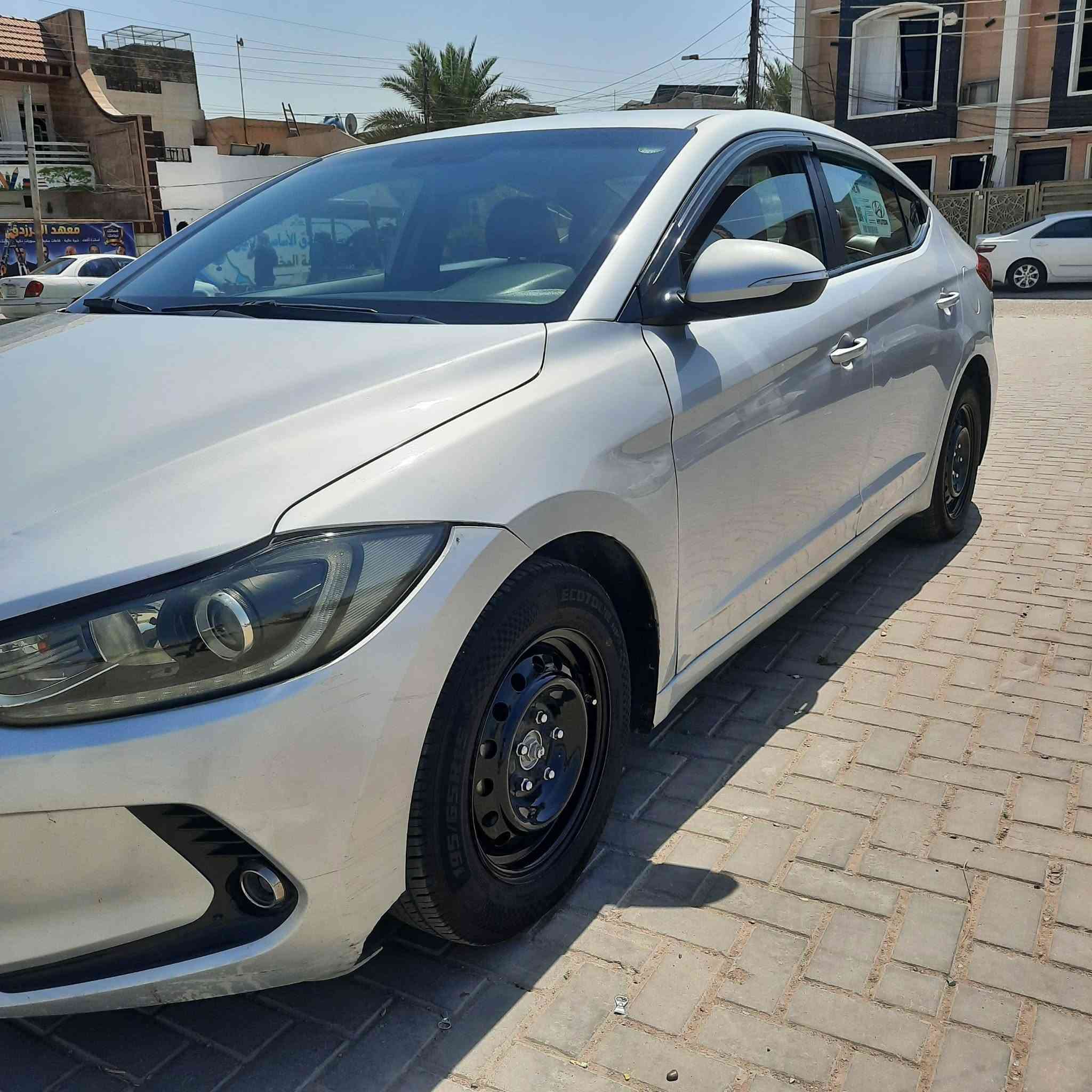 النترا 2018 خليجي محرك 1600 دوش الكير 6 نمر ايتي  مواصفات تبريد قطعتين شاشه جبيرة لمس كأمره دواره حساسات خلفية abs   مانع انزلاق اربعه دسك حساس اطار  ليد نهاري   ويل كب 16 تخم تأير وباتري جديد ماشية 120 الف كيلو متر  بيه جاملغ الامامي والباب بخ فقط بدون معجون بدون دواخل بدون شواصي تحكم ستيرن  السبير اصلي 
السعر / 112 ورقه وبيها مجال 
المكان /بغداد - حي الجهاد 
للاستفسار / *********** متوفر واتساب
