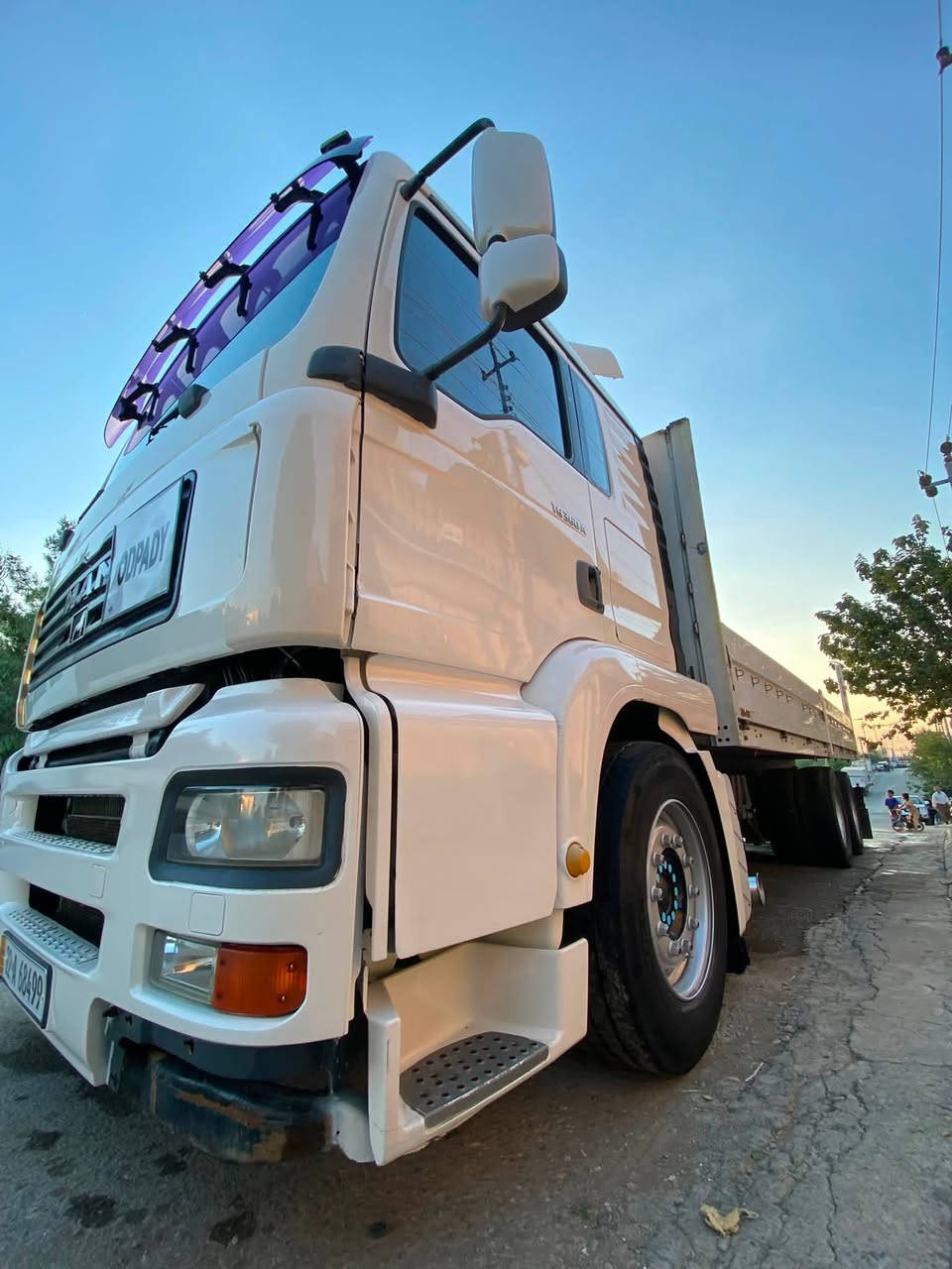مان 2002گێڕ ئۆتۆماتیک هاڤ سەحالی دەبڵ تایە لەسەنوی تاکتایەیە سەنەوی تازەیە بۆدیەکەی زۆر تازەیە  سەیارەکە کامل مەسرەفە گێڕو مەکینەی بەشەرت نقوستانی بەشەرت سەیارەکە پێشچوپە ژ.م***********
