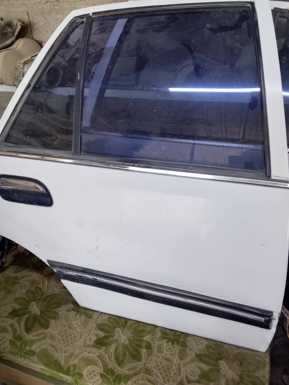 من رخصت الادمن المحترم//بوب مع بطاين للبيع مال تفصيخ موجود في كراج الغريري 1 للتفصيخ جميع انواع السيارات المستعملة والمدعومة والتسقيط العنوان بغداد ابوغريب حي الرسالة قرب مركز شرطة الرسالة الاتصال بنا ***********//***********// وأهلا وسهلا بكم اتصل وبخدمتك اسف لا نجيب على التعليقات اسف جدا جدا

