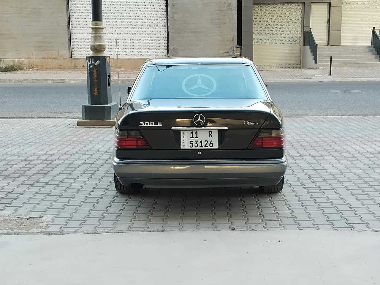 مارسيدس ٣٠٠ • ١٩٩١ • رقم بغداد
