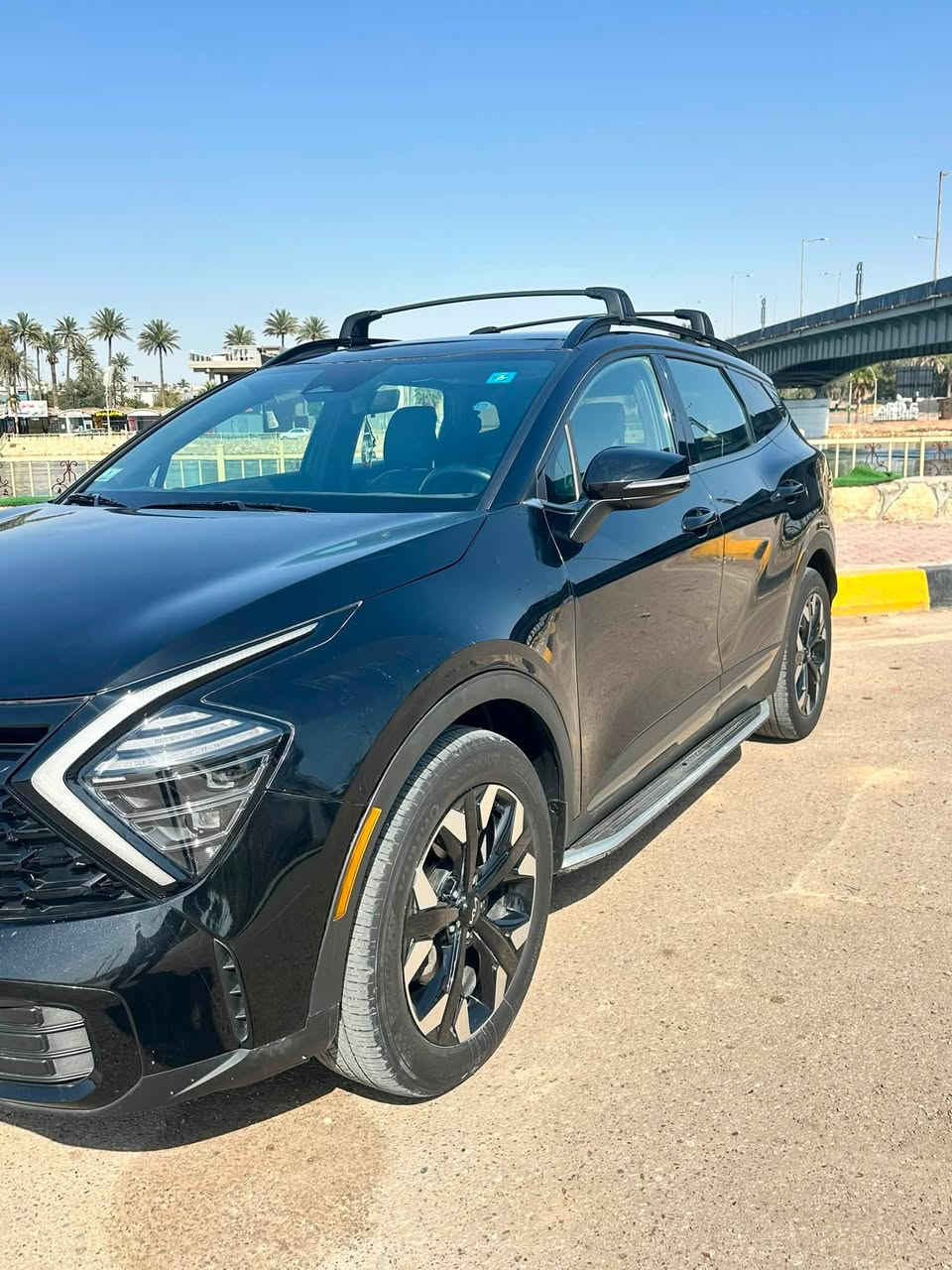 السلام عليكم 

للبيع كيا سبورتاج X Line 2024
KIA SPORTAGE X Line
 ⛔️الضرر جامرلغ أيسر فقط وراجع بارد بدون صبغ بدون تبديل 
السيارة فقط بارد بيها  .. الضرر و والسونار مرفق بالمنشور

• فول مواصفات 1/1 داخل اسود جلد   
• رقم بغداد بأسمي شرط التحويل سنوية جديدة
• وارد امريكي : مكفوله من الصبغ والسونار مرفق  

مواصفاتها :-
1. السيارة ماشية 19 الف
2. محرك 2500 
3. كير 8 نمر 
4. بانوراما
5. بصمة : تشغيل عن بعد  
6. صندوق كهرباء
7. شاشة كبيرة على طول  الدشبول تدعم  ابل كاربلاي واندرويد اوتو وفول تحكمات
8. كيجات الكترونية متغيرة حسب الوضعيات
9. انظمة القيادة : سبورت - سمارت - نورمال
10. كشنات كهرباء 
11. بصمة ابواب
12. اضواء ترحيب عند الاقتراب مع ترحيب داخلي عند الصعود او المغادرة
13. شحن وايرليس
14. منافذ تايب سي عدد 3 مع 2 في الكشنات ومنفذ يو اس بي ومنفذ جداحة
15. هاند بريك بصمة
16. اوتو هولد
17. كاميرات 360 مع بالاشارات الجانبية مع وضعيات مختلفة للكاميرات
18. فول رادارات امامية وخلفية وجانبية . نقطة عمياء وحساسات امامية خلفية 
19. تحديد مسار ذكي
20. قيادة ألية ذكية
21. نقطة عمياء
22. كروز سرعة
23. تدفئة كشنات 
24. سستم صوت هارمن مع دمام 
26. فور ويل 4x4
27. ويل كب حجم 19 وحساس اطار ،        
28. اشاير بالمري
29. تشغيل عن بعد
30. شاشة لمس متغيرة لتحكم الميديا او التبريد
31. ستيرن فول تحكمات
32. قطعتين تبريد + مناخين
33. اللوان متغير للدشبول مع وضعيات القيادة

السعر : 197 قابل للتفاوض
العنوان 📍ديالى بعقوبة
للأستفسار واتساب او الاتصال على الرقم
***********
