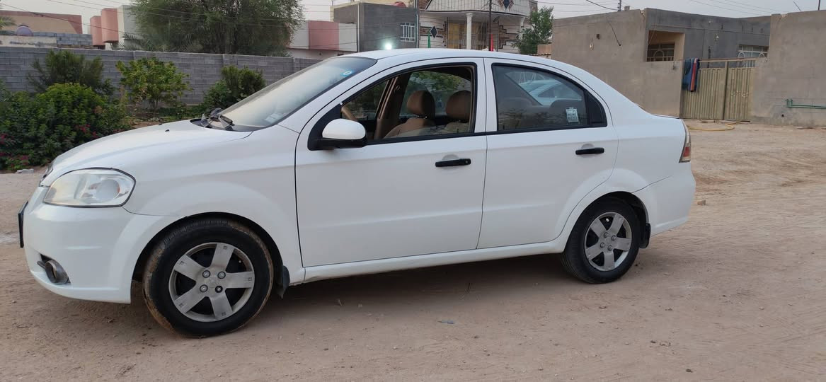 سلام عليكم 
اڤيو 2010 بأسمي مشروع وطني مكاني نجف 
گير اوتو مكينه 1400مفتوح تبريد حداديه كله شرط 
مكفوله من الضربه السونار مرفوق ويه الصور
ب68وبيه مجال السياره بالحقيقه كلش حلوه
الرقم:***********/ مامتواجد بالخاص
