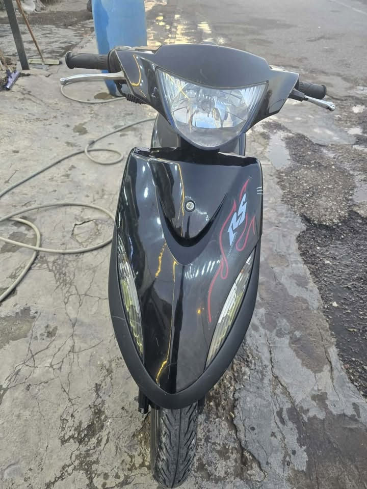 ماطور ماكس عدلة حاوية جديد ب٩٥٠ اذا مو شراي اعبر المنشور عنواني نينوى قضاء الحمدانية رقمي ***********
