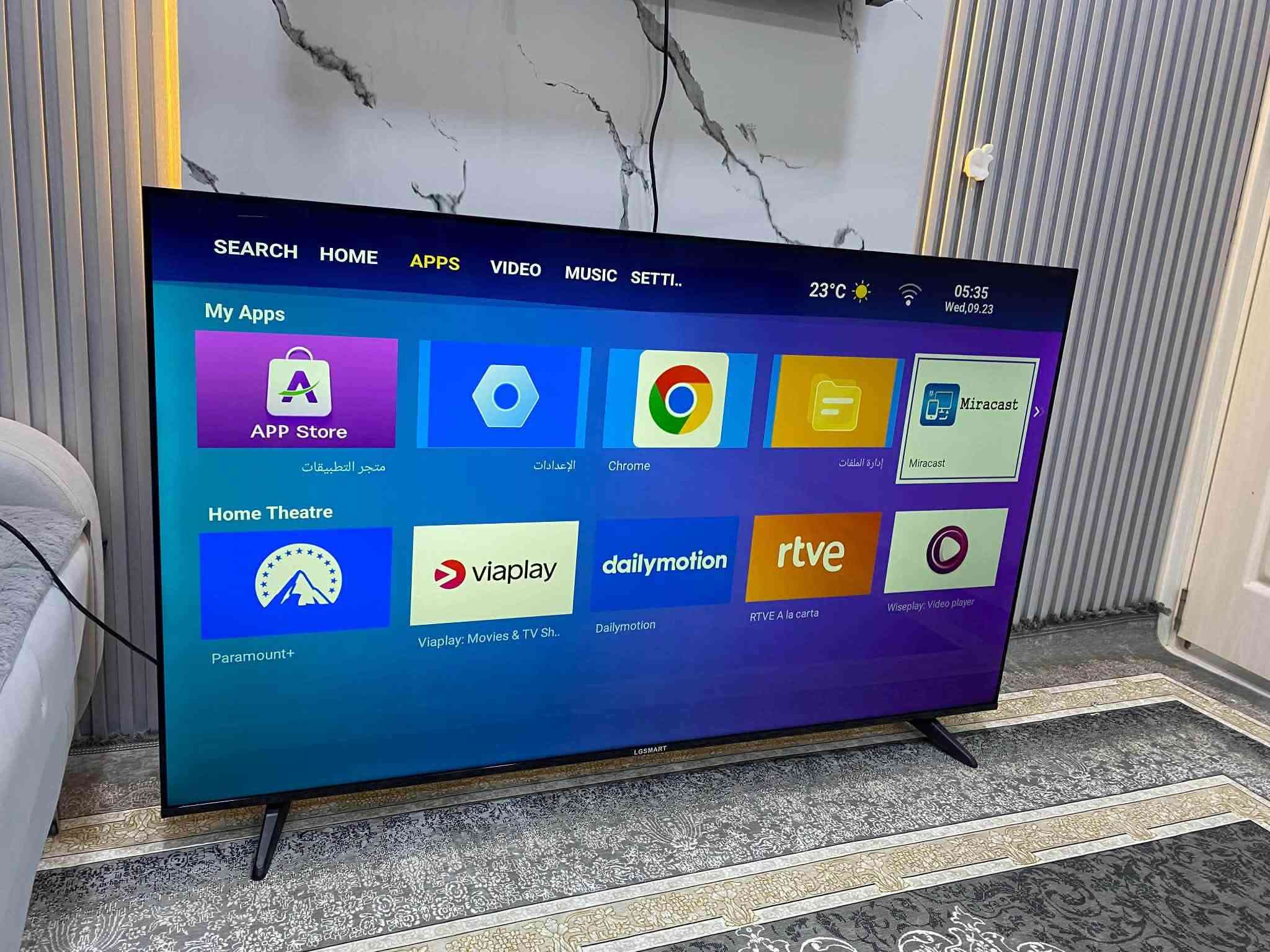 تيفي شاشة 65 ماركةي LG SMART فول مواصفات بي ايتار سمارت واي فاي يوتوب موبايلي بيوة رةبت اكريت سةرجةم كةنالة ناوخويةكاني تيداية بة بةلاش بو هةتا هةتاية لوكة ١ مانك ايشي كردووة كارتون و هةموو شتيكي خوي لةكةلداية بة زةمان بو نرخ نامة بنيرن يان تيل بكةن ***********
