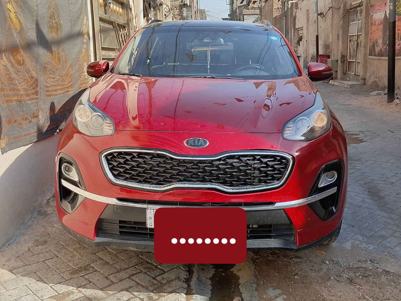 سلام عليكم....
سبورتج موديل 2022.. 
السياره مرقمه بأسمي ثاني يوم احولها بأسمك سعرها مناسب سياره كلش حلوه تفاصيل السياره موجوده بالصوره السياره سويج نص فول بنورامه علا طول السياره حساس امامي خلفي السياره مواصفاته كلش حلوه تبريد ثلاجه كشنات جلدسود داخل  السياره اسود... 
 للاستفسار *********** 
او مراسله الفيس بوك
