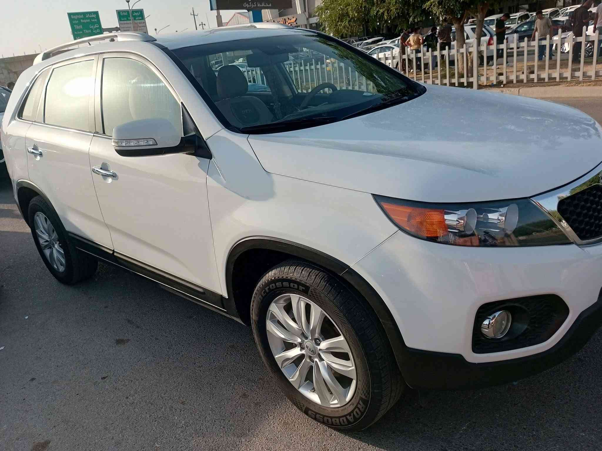 سورنتو موديل 13 خليجي مكفولة من الصبغ سبعة راكب تبريد قطعتين
سنوية جديد دفتر بانزين رقم اربيل دولي 

 محرك 4 

سعرها 142 وبيها مجال بسيط 

مكاني كركوك 

للمعلومات اكثر اتصل ***********
