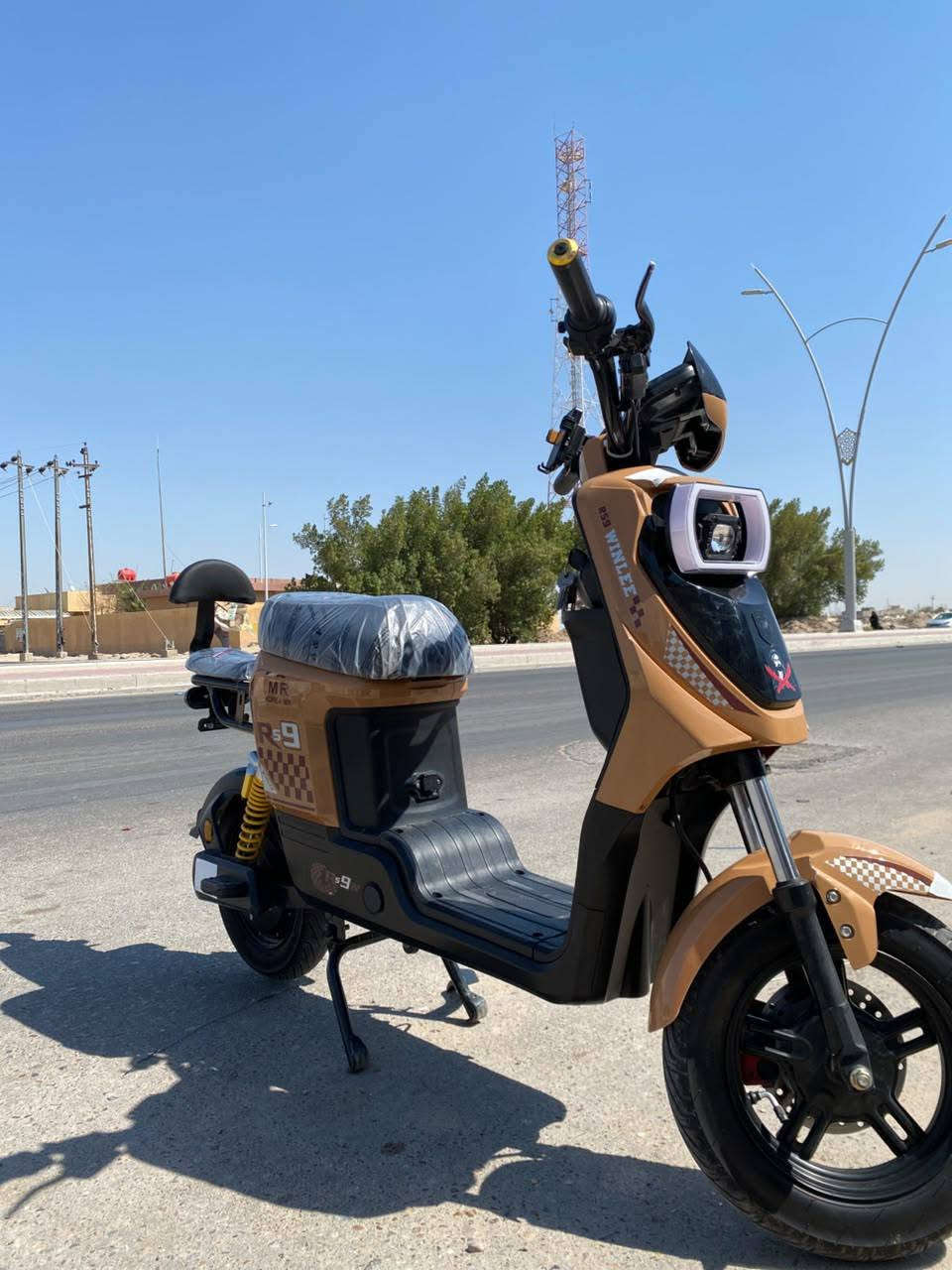 سلام عليكم دراجهRs9فول مواصفات صارله شهرين من مطلهه من الوكيل حته الوصل موجود بطاريات 32دبل المكان البصرة الزبير السعر 450وببه مجال قليل كلش رقمي***********
