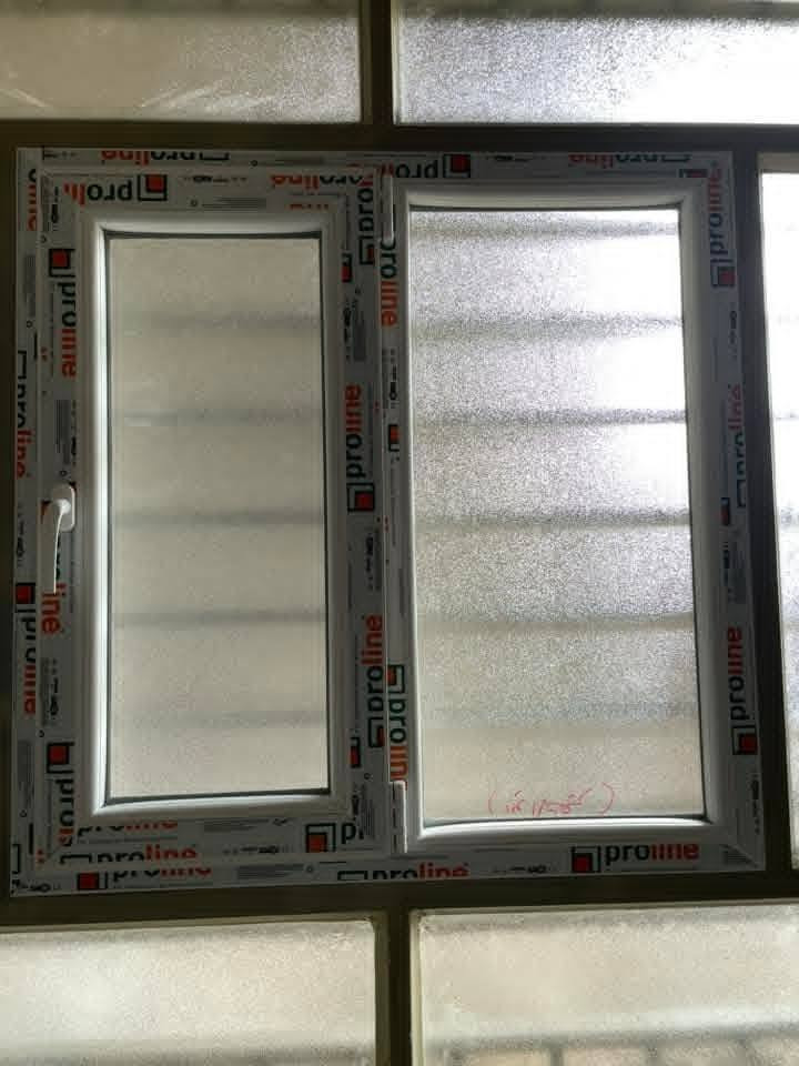 🚪 باب PVC تركي 🔥
💰 بس 120 ألف ويشمل الشد داخل النجف
🪟 شبابيك PVC دبل جام + تور مانع ذباب
📏 المتر بـ 70 ألف فقط
📞 *********** – ***********
#أبواب #شبابيك #PVC #النجف #ديكور #عزل_صوتي #تركيب_أنيق
