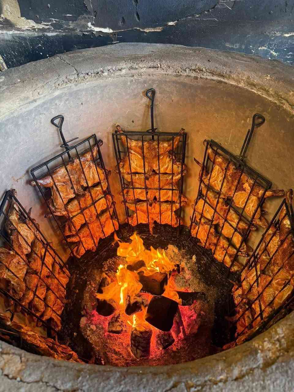 دجاج تنور حطب • توصيل مجاني • فروع متعددة
