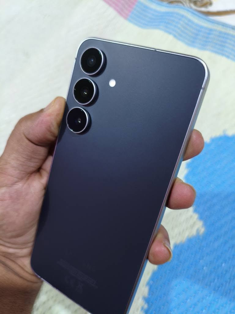 جهاز سامسونج اس 25 اف اي ستخدام سبوعين الشاشة6.7 بوصة - 120 هرتز - Dynamic AMOLED 2Xالذاكره256  جيجابايتالرام16 جيجابايتالكاميرا50 + 8 + 12 ميجابكسلالمعالجSamsung Exynos 2400البطارية والشحن السريع4900 مللي أمبير - 45 واط جهاز لوك نضافه100/100بيع او مراوس حسب رغبه عنوان بصره معقل سعر 600 *********** ويا شاحن لاصلي فقط كارتون لايوجد عنوان بصره معقل البصرة, العراق
