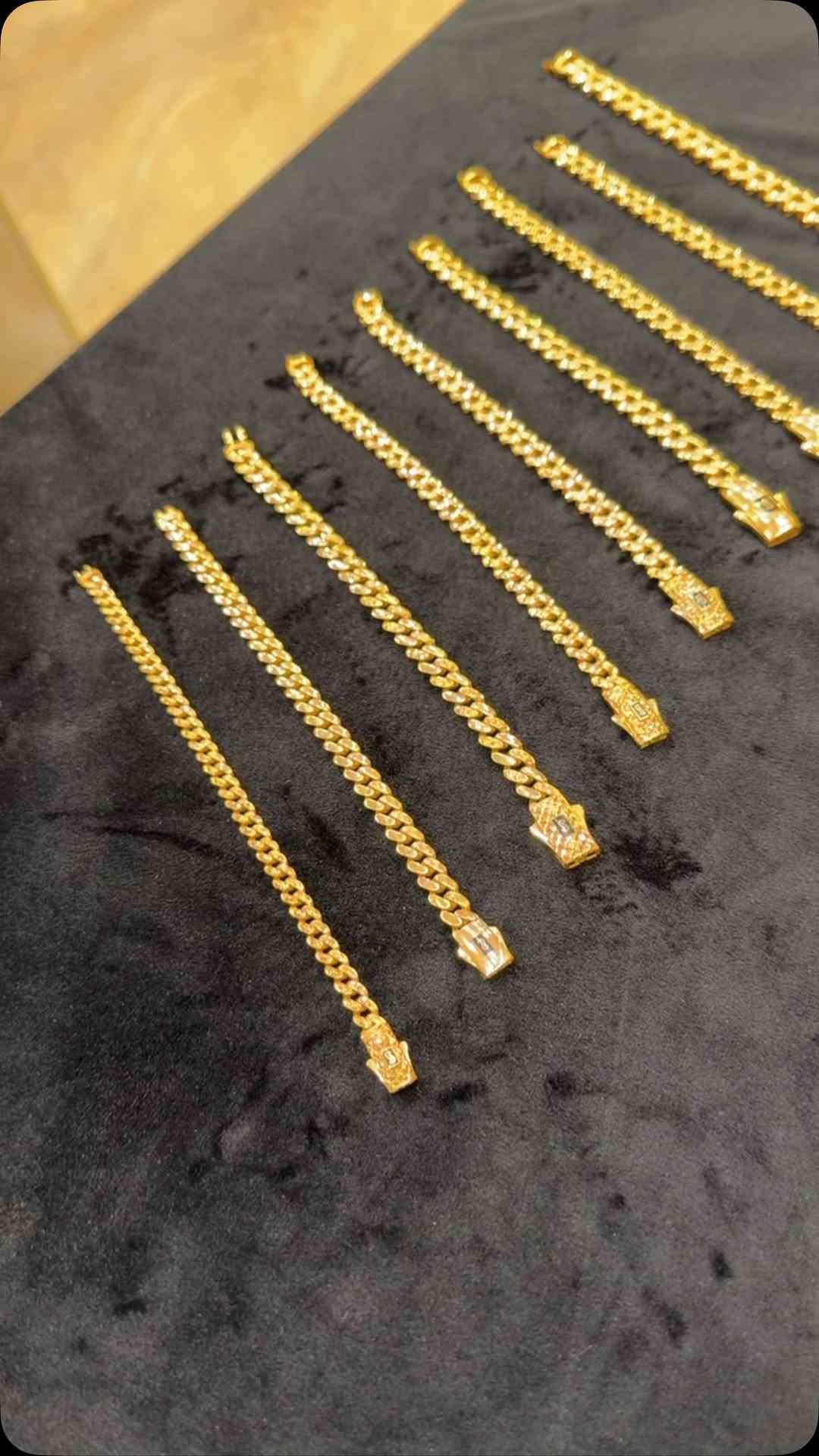 سوارات موناكو إيطالي عيار 21
