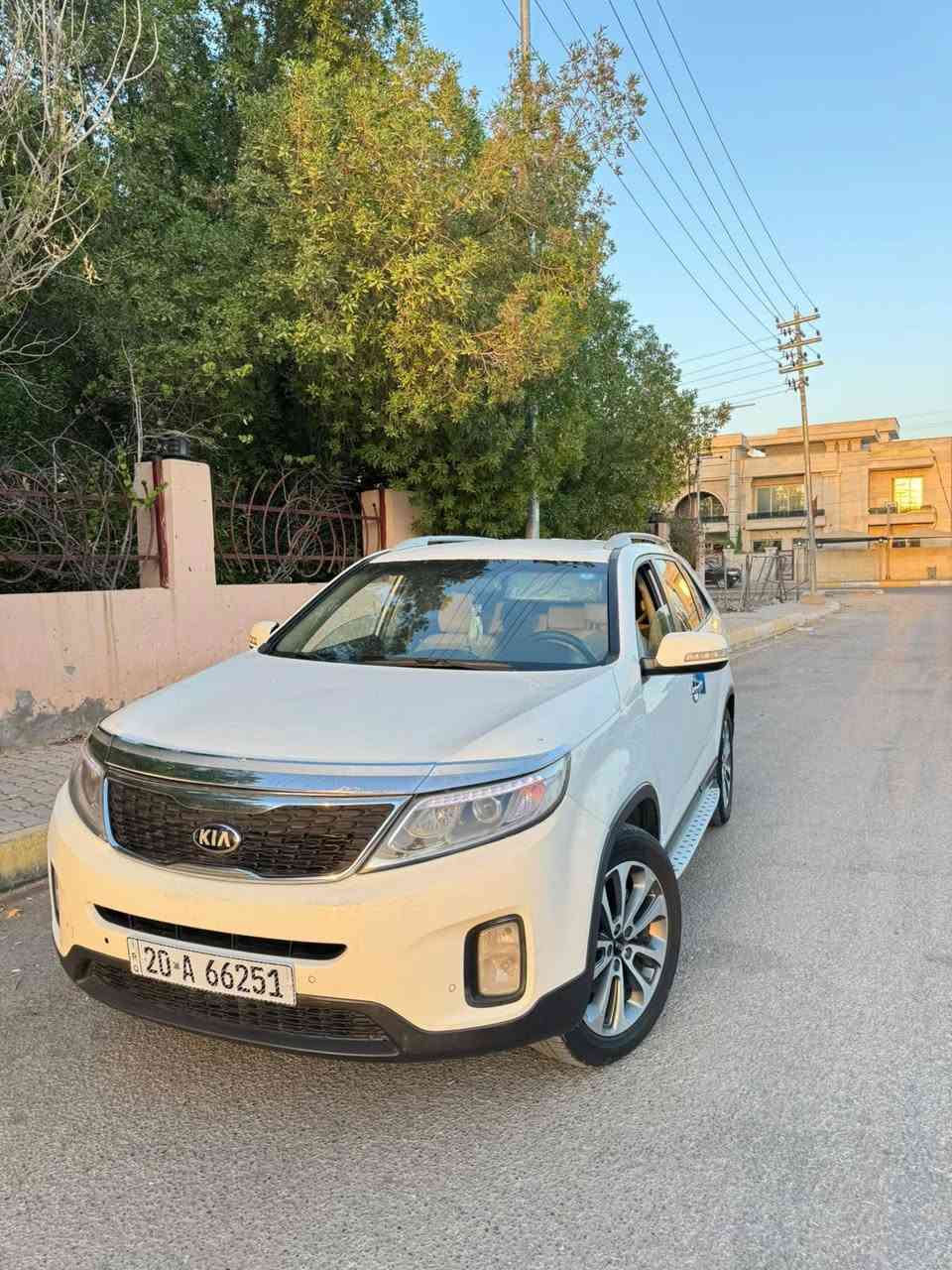 سيارة • للبيع