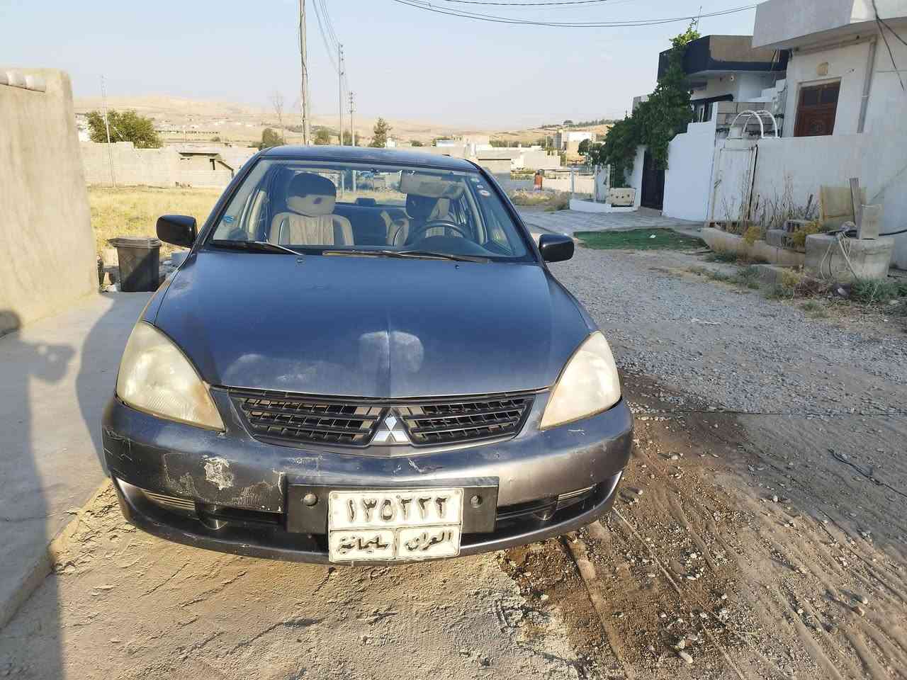 مستەربۆشی لانسەر مۆدیل ٢٠١٠ ڕەنگی نەوتی...
مەکینە بچوک گێڕو مەکینە بەشەرت...
سێ پارچە بۆیاخ بێ ناوگرتن...
سەقفی کاڵبونەوەی هەیە کەمێک بۆنیدیش کاڵبونەوەی هەیە...
سەنەوی ٣ ساڵە بەسەر چوە...
سعری ٧٠ وەرەقە کەمێک مەجال...
ژمارەی مۆبایل 
***********
