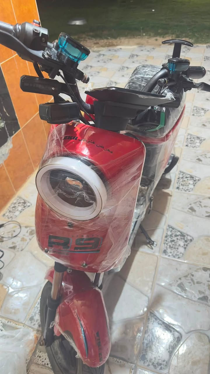 دراجه شحن للبيع قبل أسبوع بدلت بطاريات أم ٣٢ أمبير والدراجه شغاله وعلى الشرط مفوله الدراجه ما بيها اي عيب فقط الهورن ما يشتغل الدراجه نضيفه مكاني ديالى ناحية العظيم ***********

