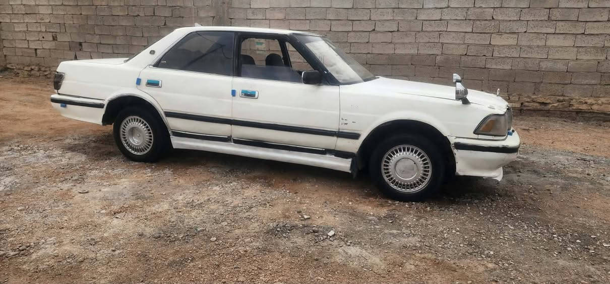 @السلام عليكم 
سياره هارتوب موديل 1990 كير اكسل محرك كفاله رقم انگليزي تحويل ثاني يوم مكفوله من الكصه ونقل جثه وشاصي 
لل استفسار 
***********
العنوان سماوه سوير
