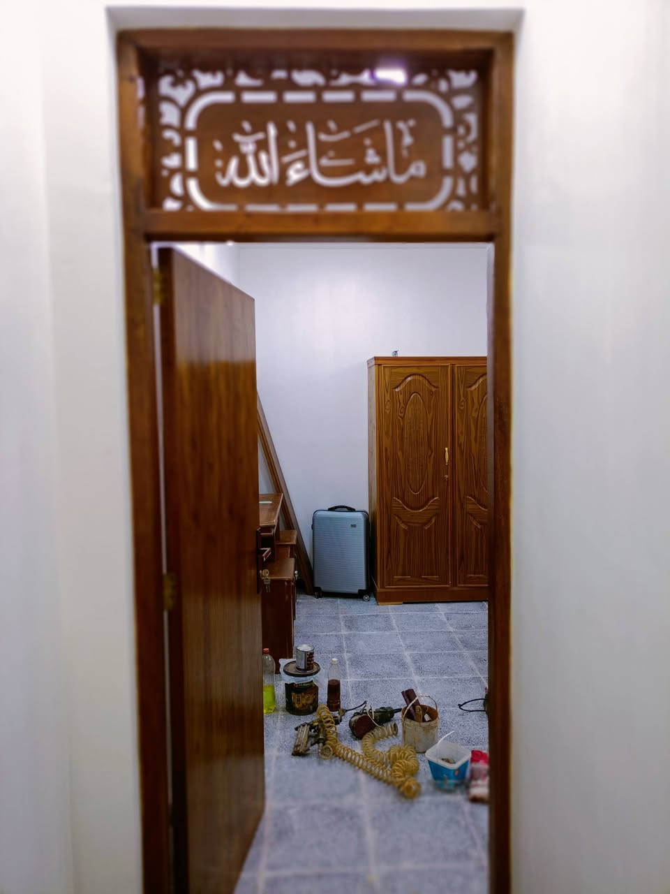 تم التسليم والحمد لله للزبون للتواصل والاستفسار معمل ونجارة حاتم العكيلي الأثاث العراقي والابواب ***********
