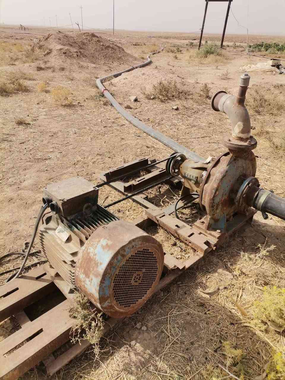 ضاغطة 40حصان تشغل 50نوزل السعر1.350 وبيها مجال بسيط ***********
