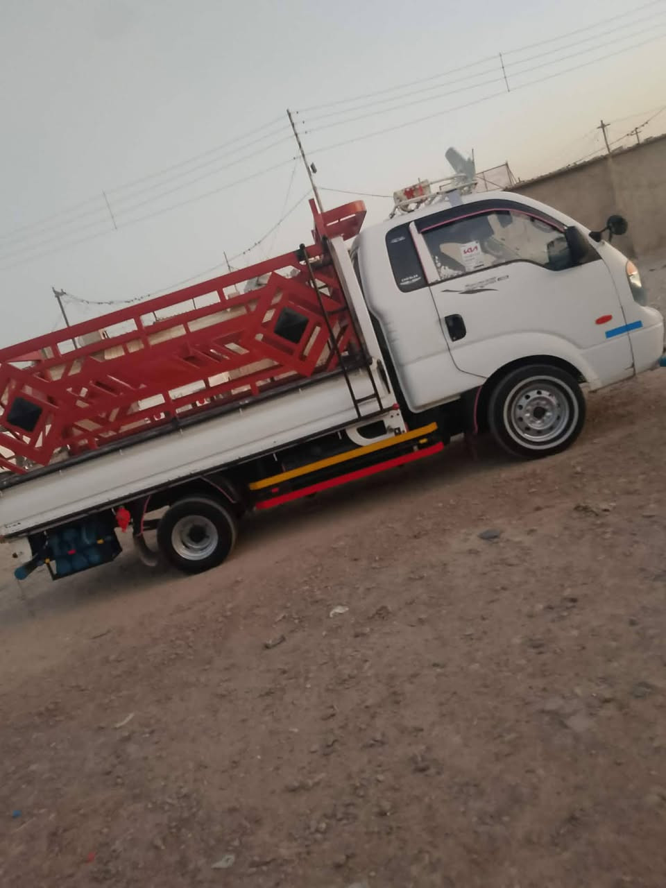 محجر كيا 7جنكال للبيع بسعر 370وبي مجال مكان بغداد الحسينيه معامل  ***********
