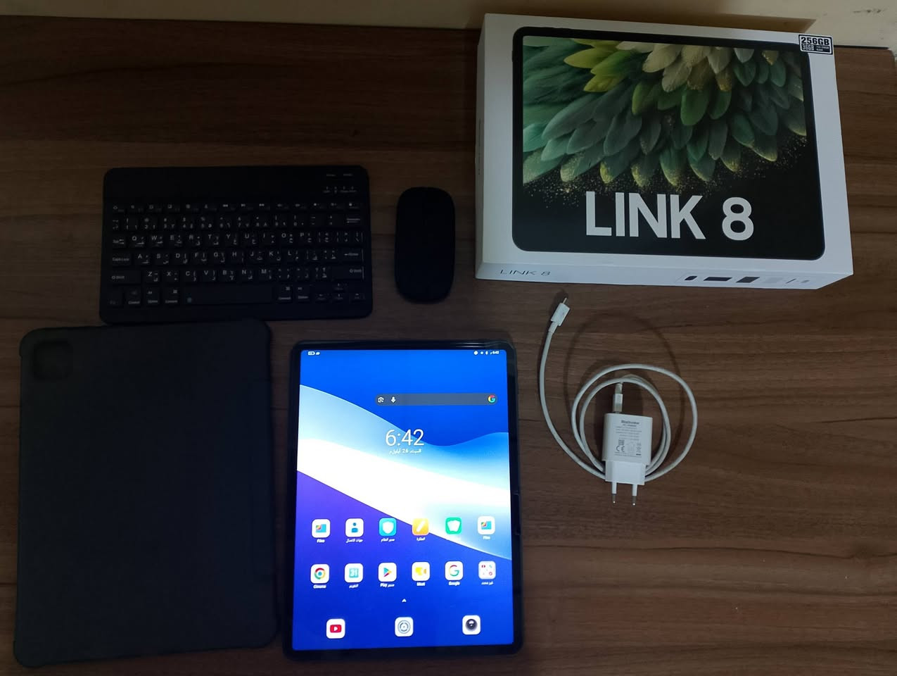 سلام عليكم
🔷 للبيع تابلت blackview link 8 

🔷جحم شاشه:12,7"انج
 الجودة: 2160 × 1600 (2K+)
 تسريع شاشه: 90 Hz
 نوع شاشه: IPS

🔷كاميرا أمامية:20MP
كاميرا خلفيه:15MP
وشاحنته: 33watt
استخدمت بس 9 شهور

♦️و اكو بها نتفليكس مجاني دائمي
سعره (250)الف واكو بي مجال بسيط

🔷واكو توصيل لكل محافظات 
☎️ واتساب ***********
