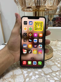 ايفون اكس ماكس • 64 جيجا • فيس ايدي عطلان