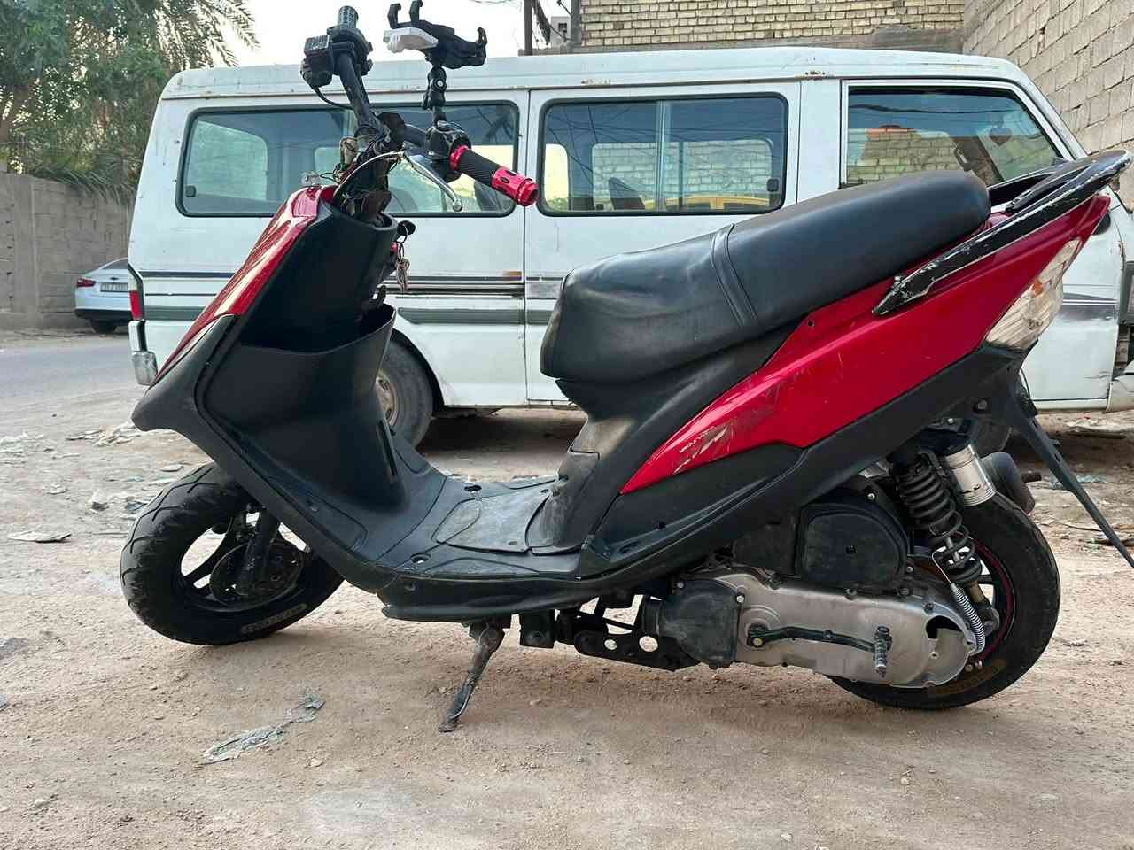 سلام عليكم ماكس عدله بوشه 55 الدراجه حيل نضيفه ومكينه ناعمه شلعه ومعدل لا تنقص ولا تبخر نقصهه باتري وترتيب كهربائيات الاشاير يعني ترتيب كهربائيات وكصه الشراي يتصل ***********
